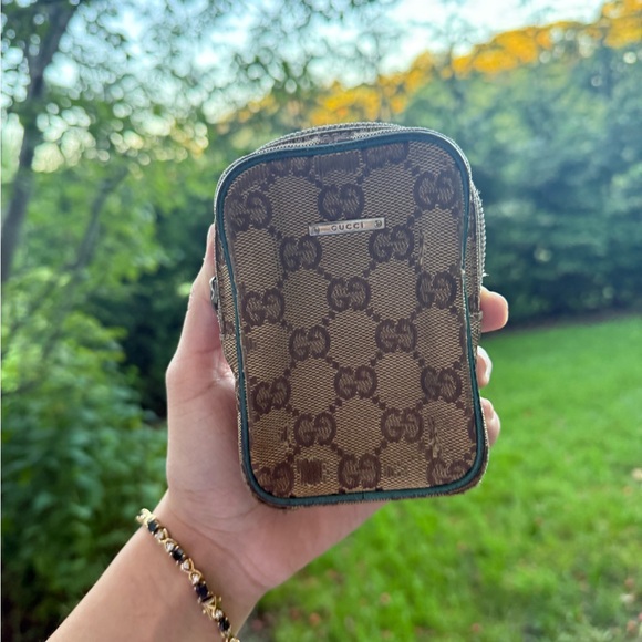 Free Gucci Wallet Now FOLLOW SOCIAL @theBagriculture - Picture 1 of 1